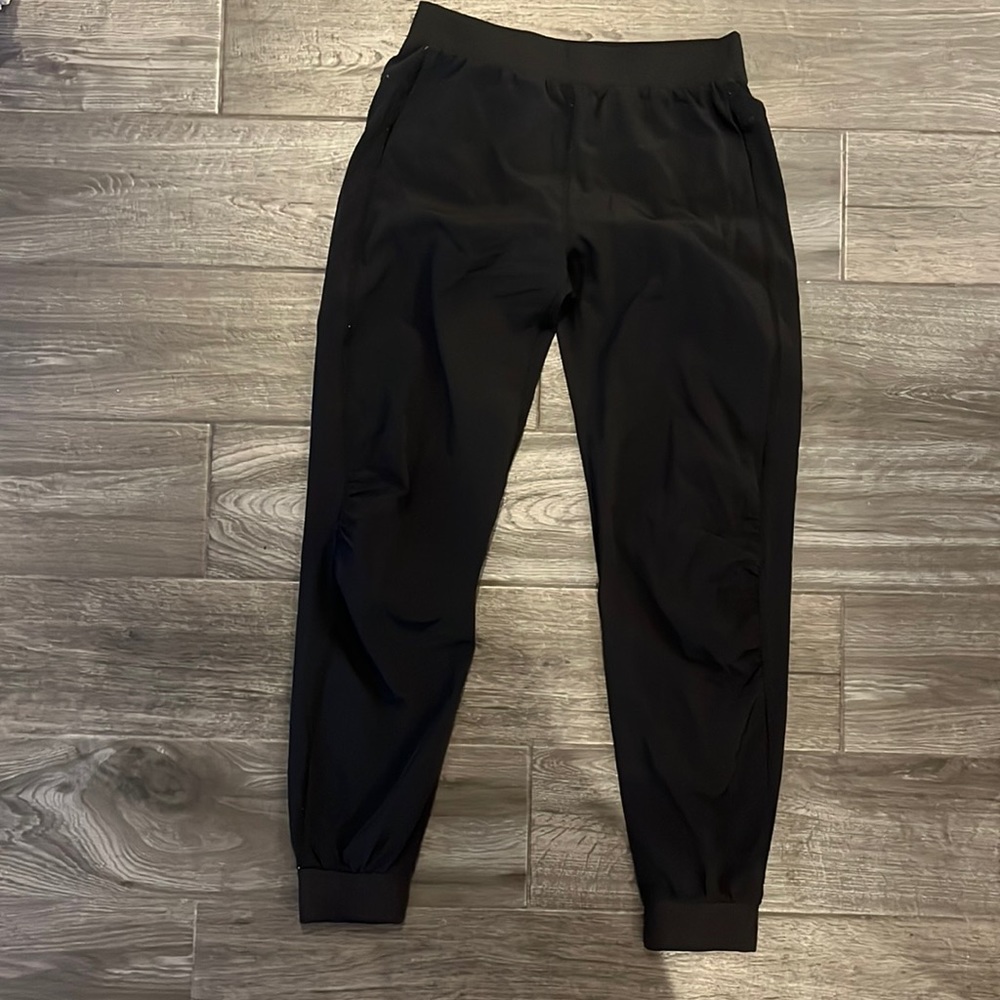 Lightweight black joggers